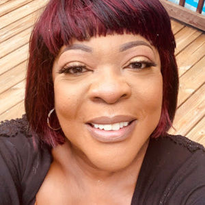 Meet your Posher, Beverly